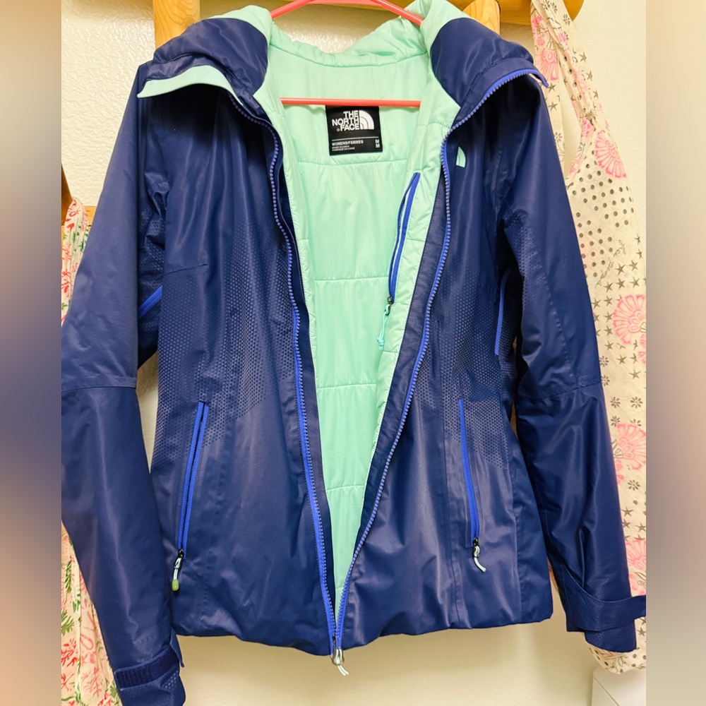 The North Face Women's Navy and Mint Ski Jacket